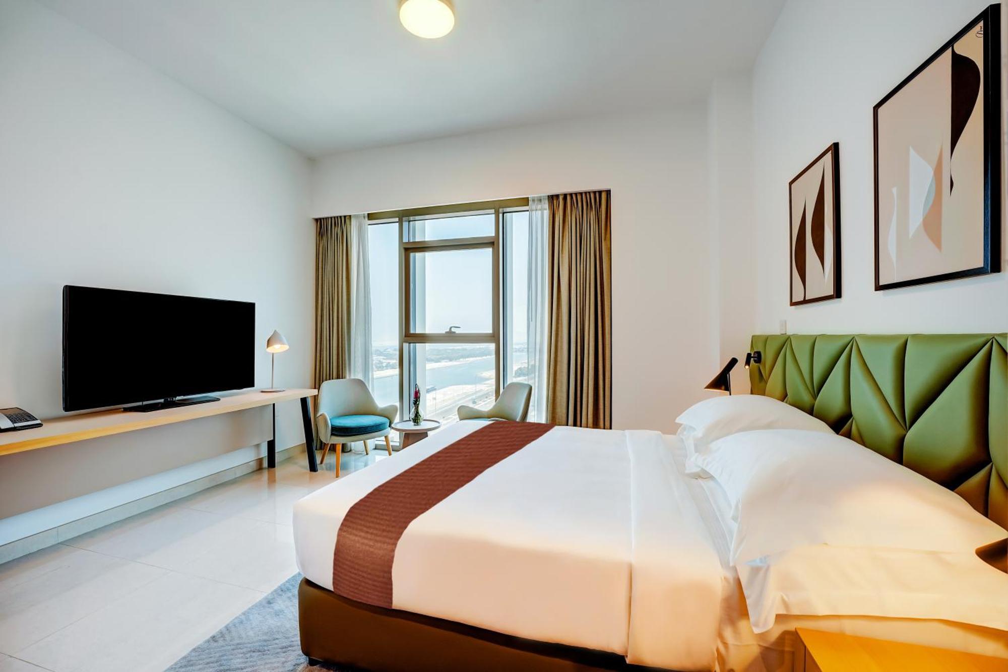 Two Bedroom Sea view Queen and Twin Beds